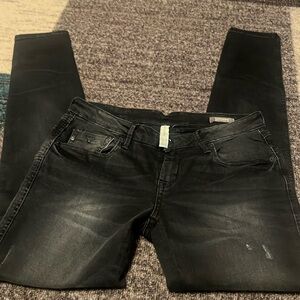 MNG  Mango Black distressed Uptown Slim Push Up Size 6